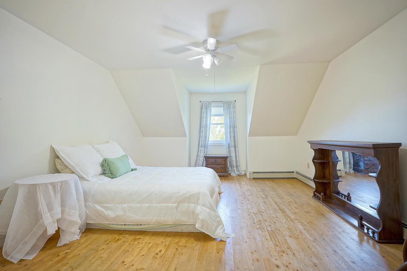 14 St. Catherines Avenue, Stratford, PE - Indoor Photo Showing Bedroom