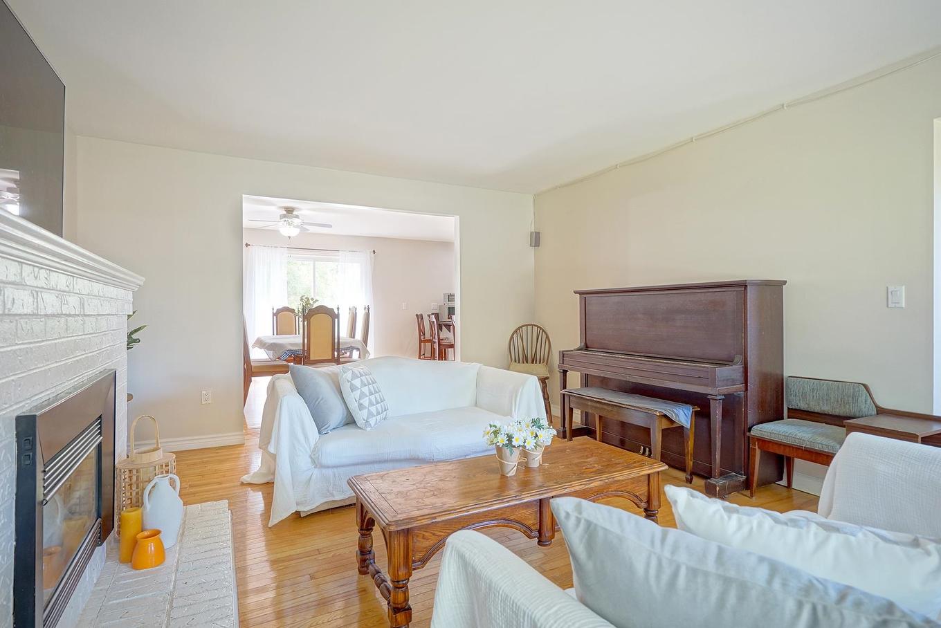 14 St. Catherines Avenue, Stratford, PE - Indoor Photo Showing Living Room With Fireplace