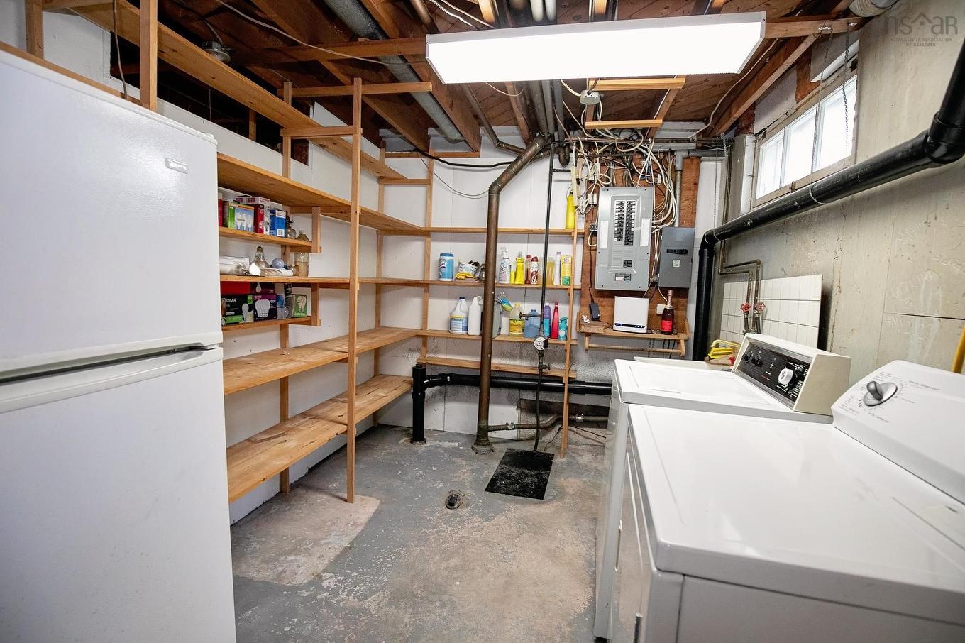 8 Allison Avenue, Amherst, NS - Indoor