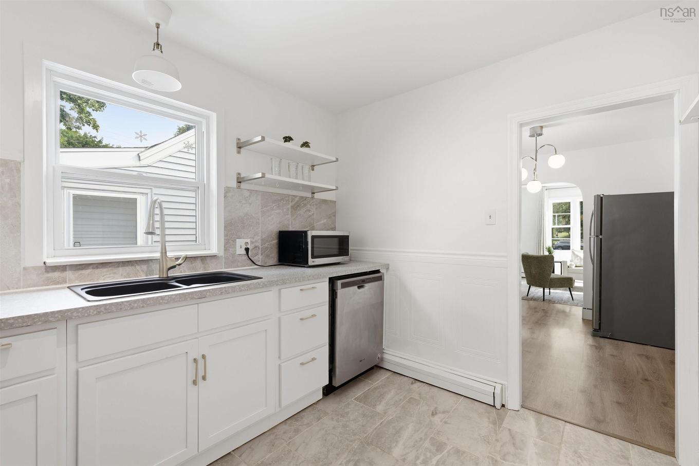 3312 Ashburn Avenue, Halifax, NS - Indoor Photo Showing Kitchen With Double Sink
