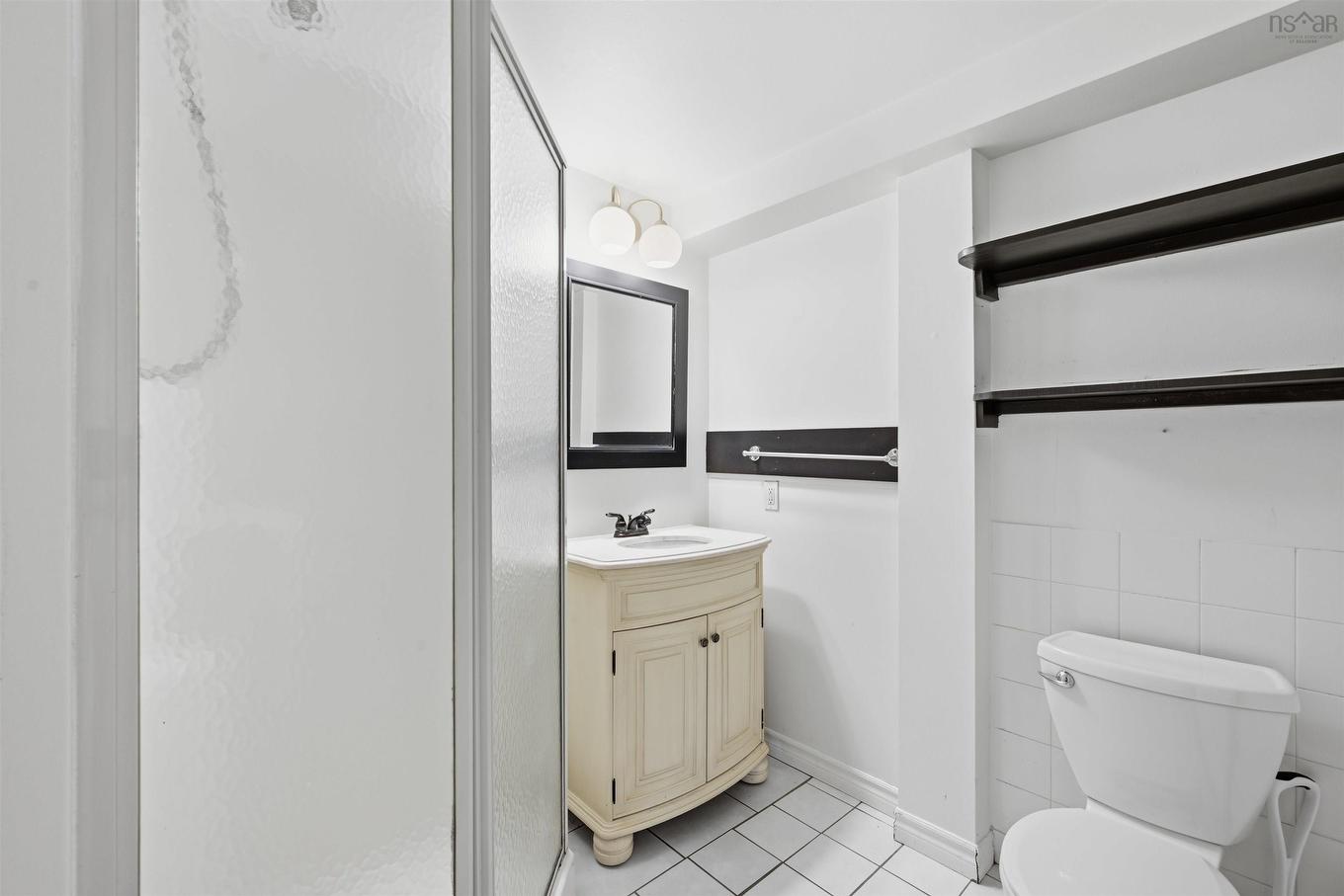 3312 Ashburn Avenue, Halifax, NS - Indoor Photo Showing Bathroom