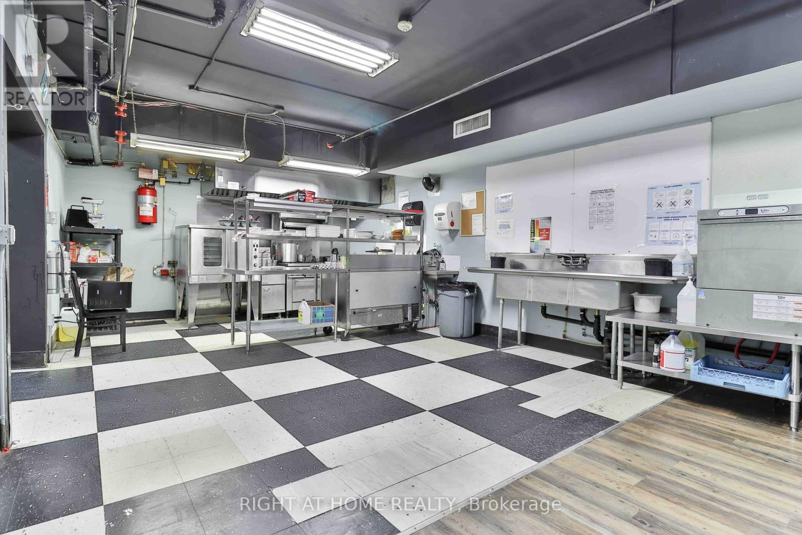 179 King Street W, Kitchener, ON