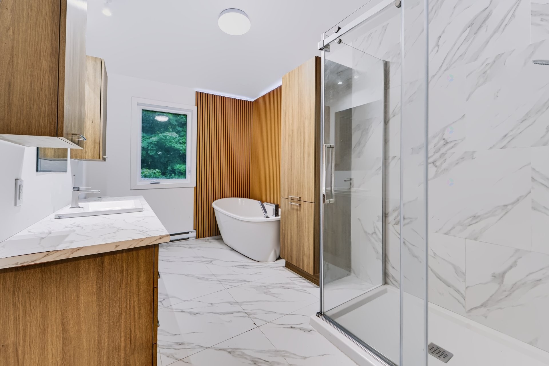 Salle de bains - 12 Rue Pierre, Saint-Lin/Laurentides, QC - Indoor Photo Showing Bathroom