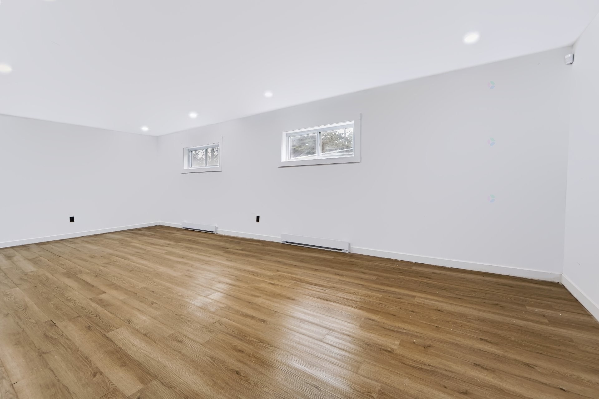 Salon - 12 Rue Pierre, Saint-Lin/Laurentides, QC - Indoor Photo Showing Other Room