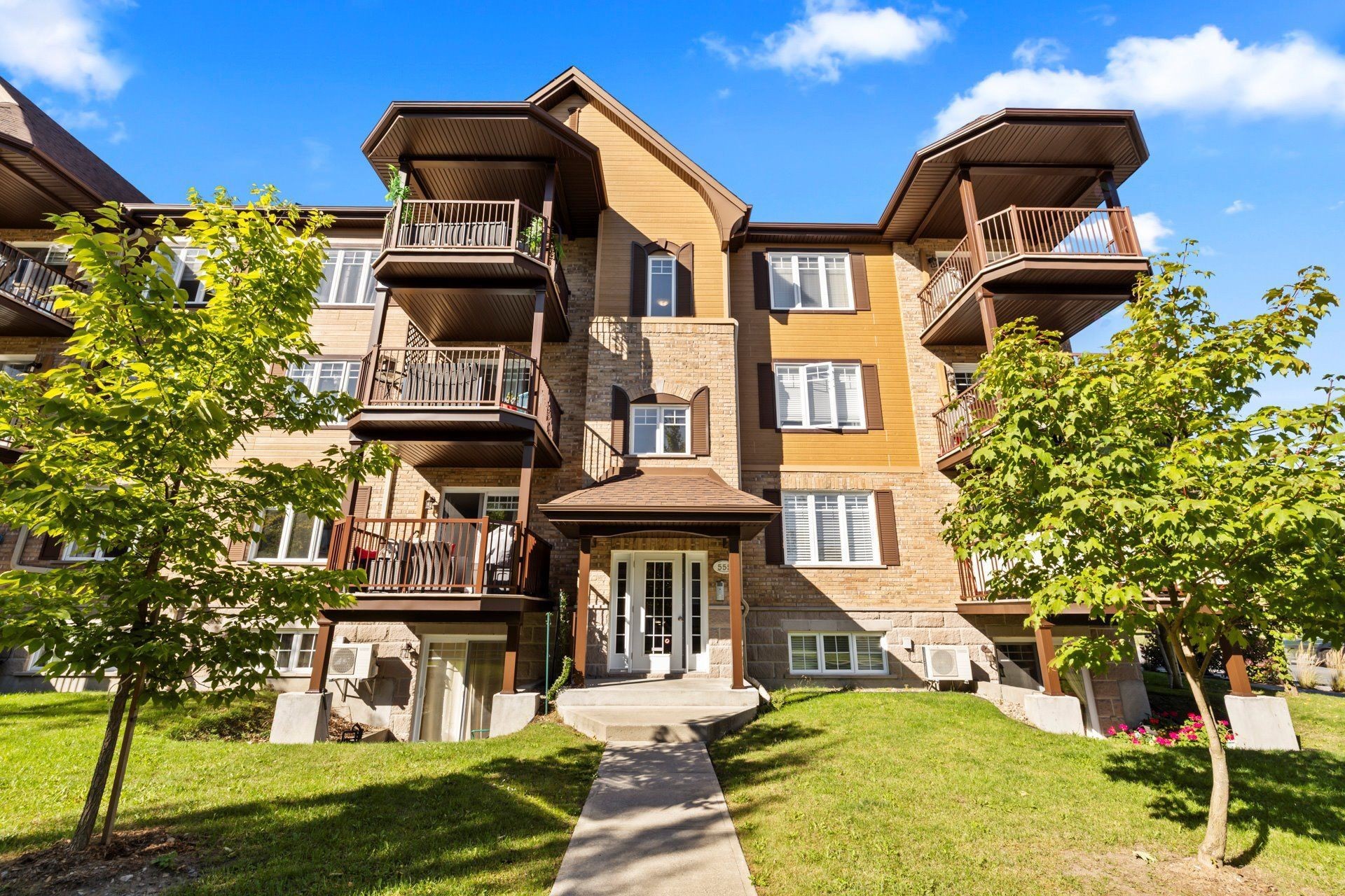 Front of Structure - 3-555 Av. Forest, Pincourt, QC - Outdoor With Balcony With Facade