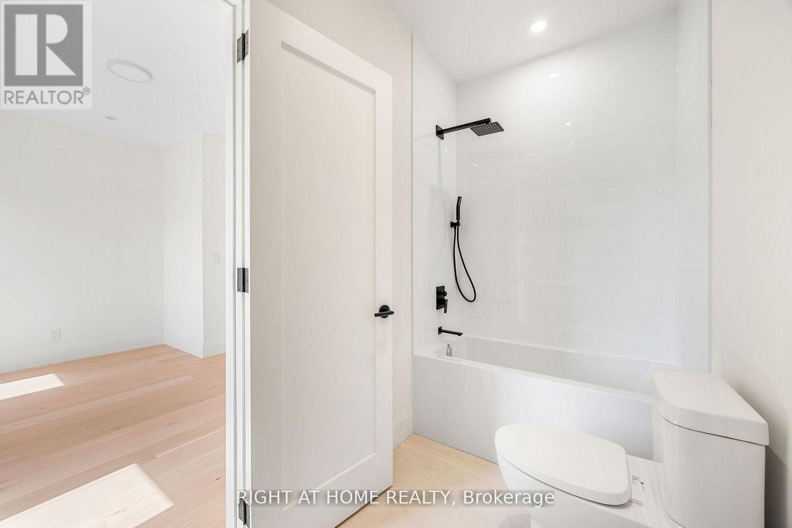 Bedroom 3/4 Ensuite - 120 Hammell Street, Toronto, ON - Indoor