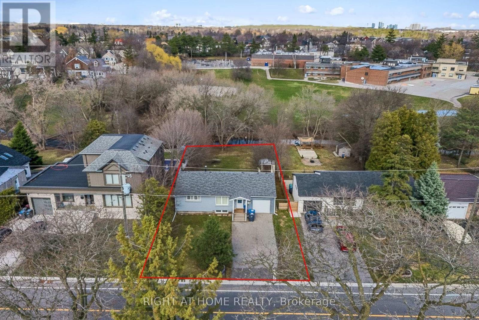 15 Pioneer Drive, Mississauga, ON - Outdoor With View