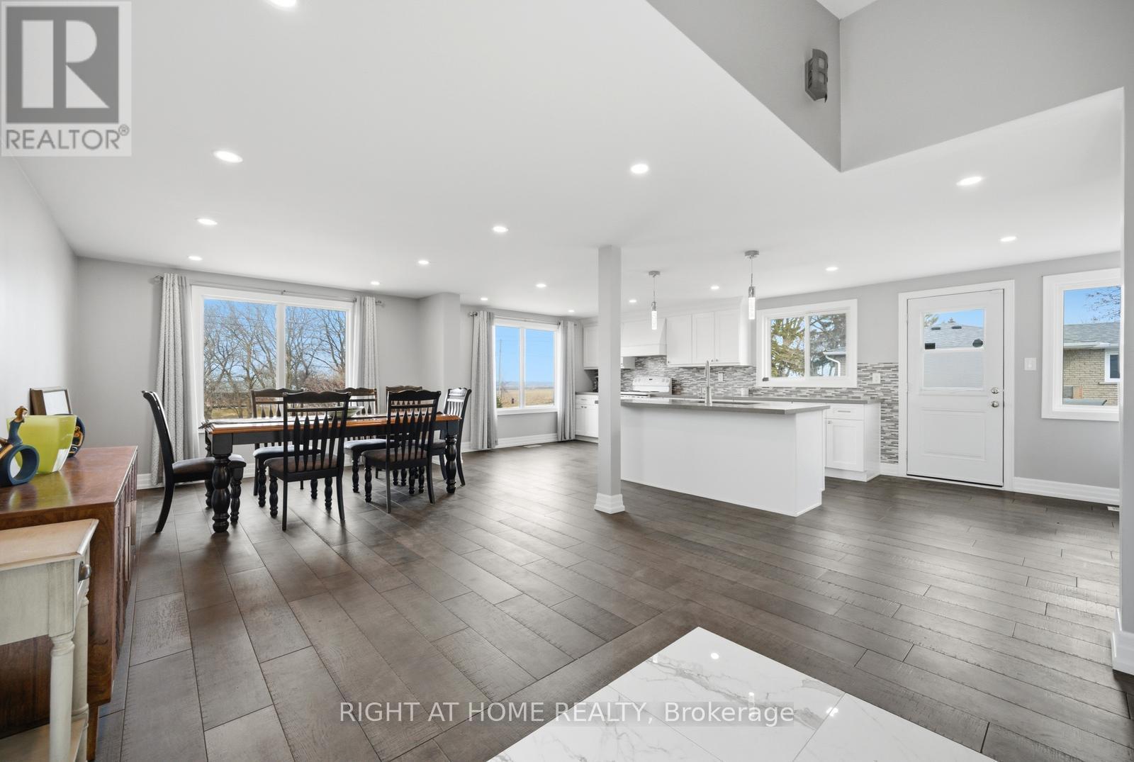 5885 7Th Line, New Tecumseth, ON - Indoor