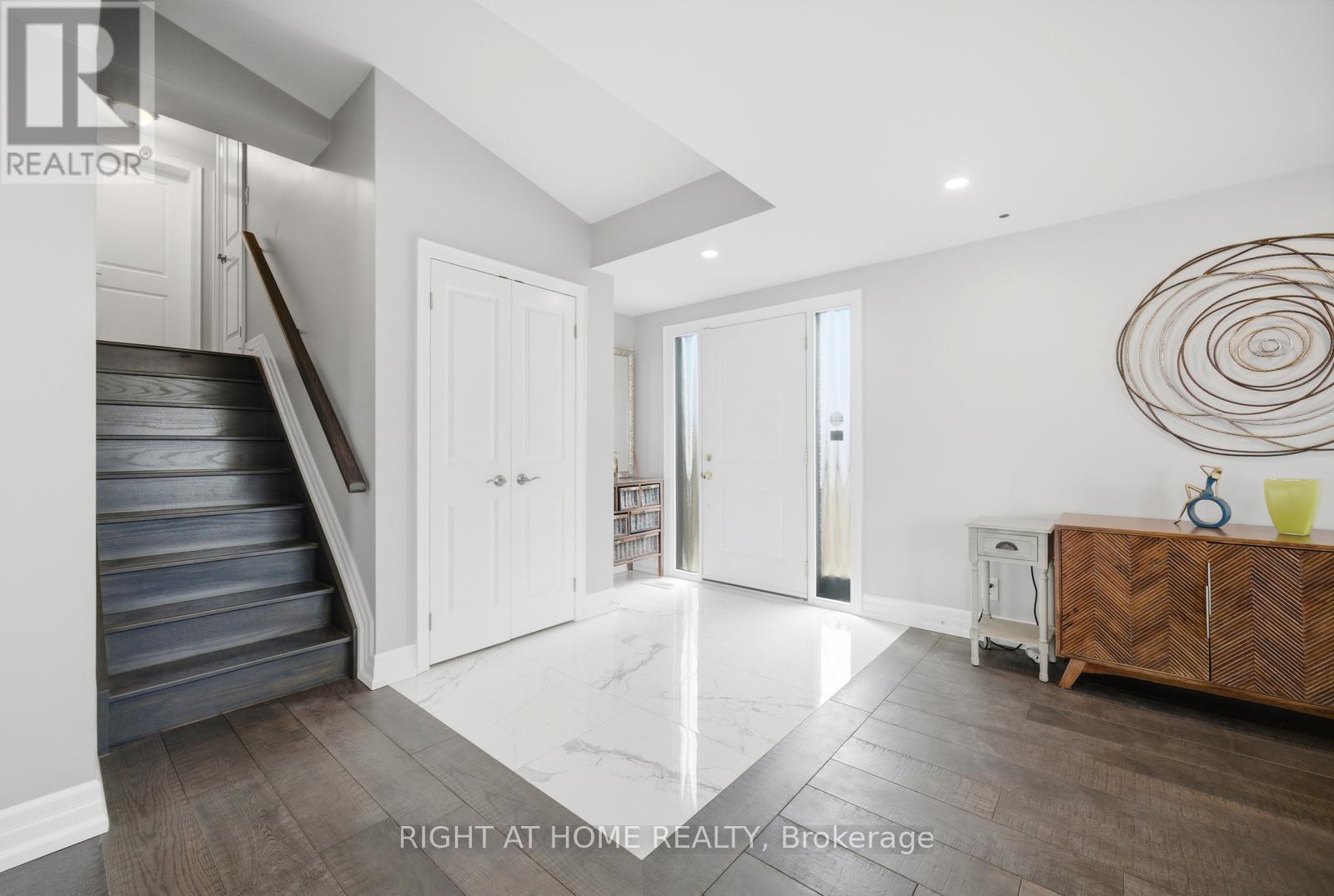 5885 7Th Line, New Tecumseth, ON - Indoor Photo Showing Other Room