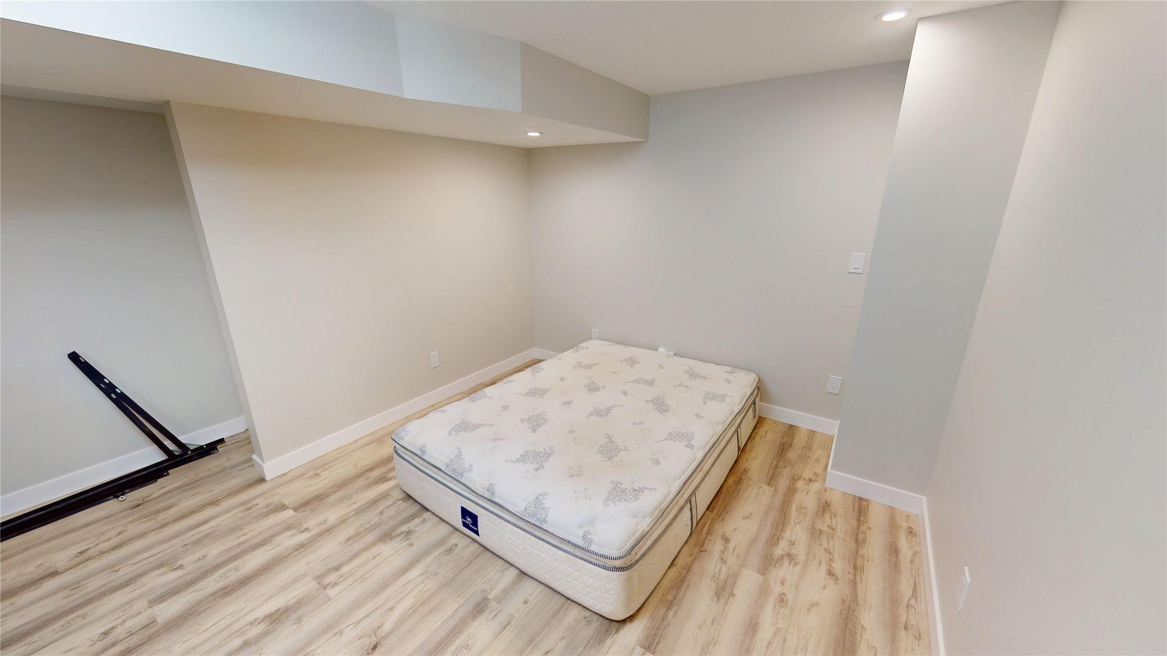 904 9Th Street, Cranbrook, BC - Indoor