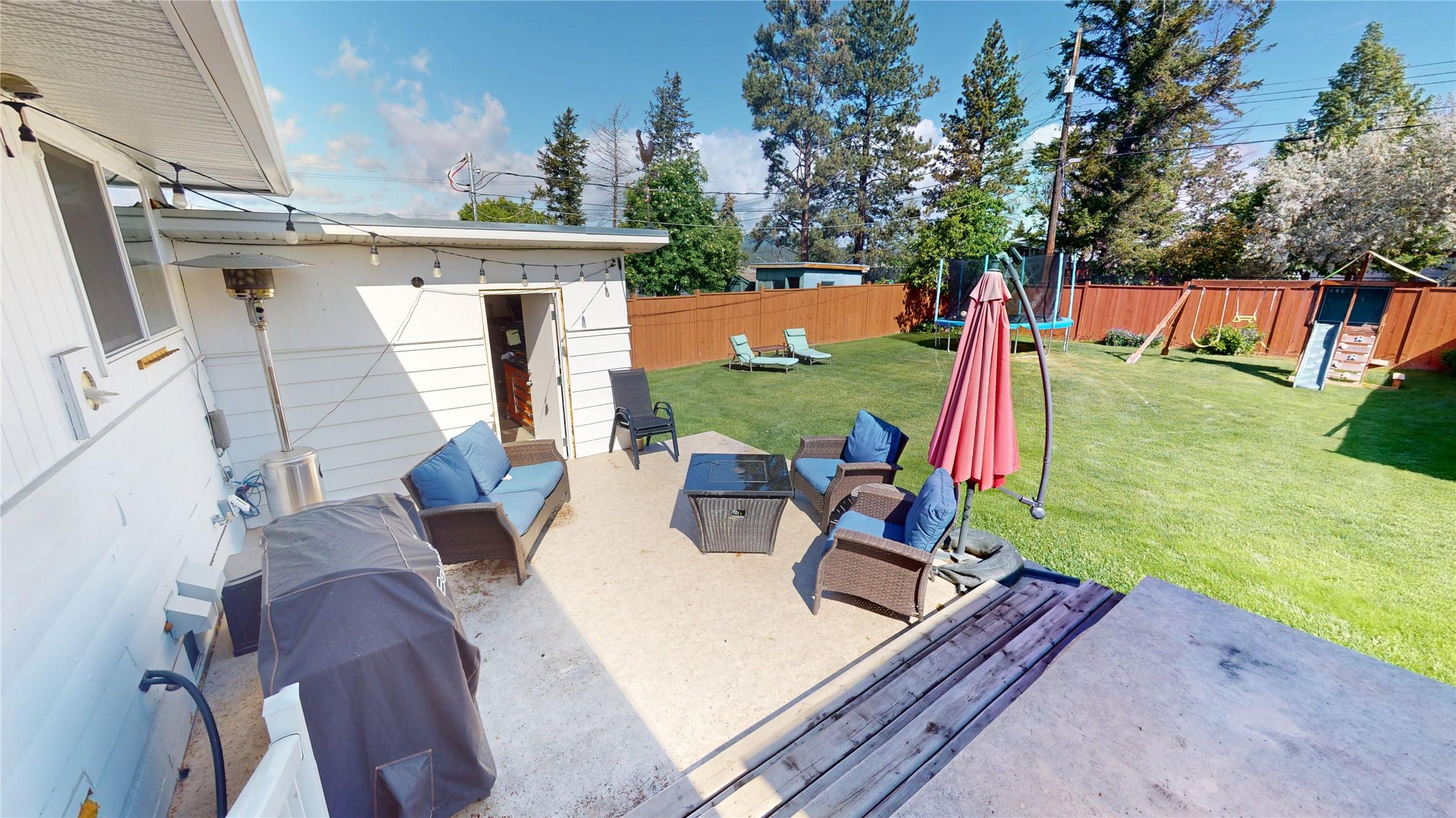 904 9Th Street, Cranbrook, BC - Outdoor