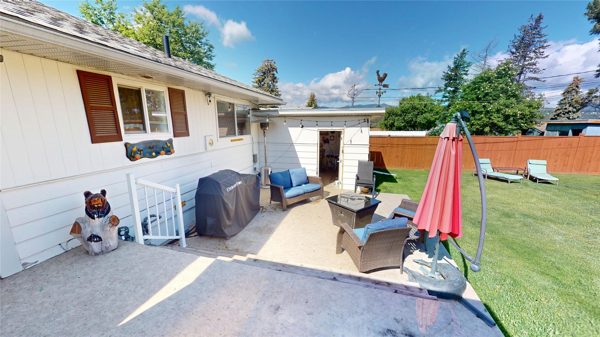 904 9Th Street, Cranbrook, BC - Outdoor