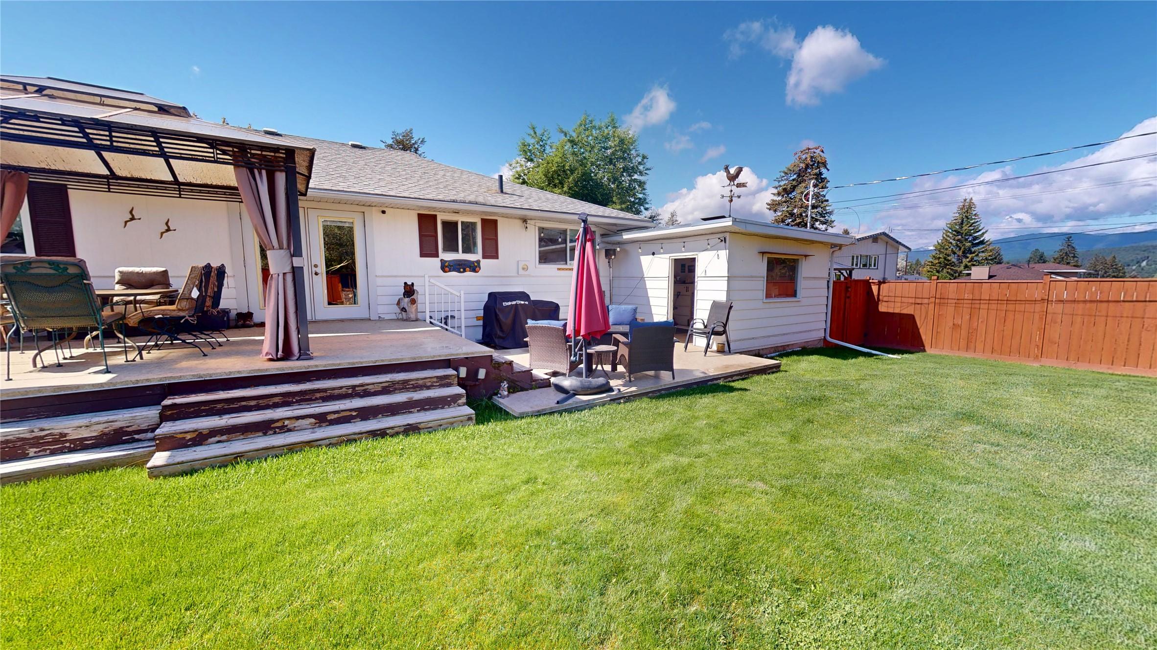 904 9Th Street, Cranbrook, BC - Outdoor With Deck Patio Veranda