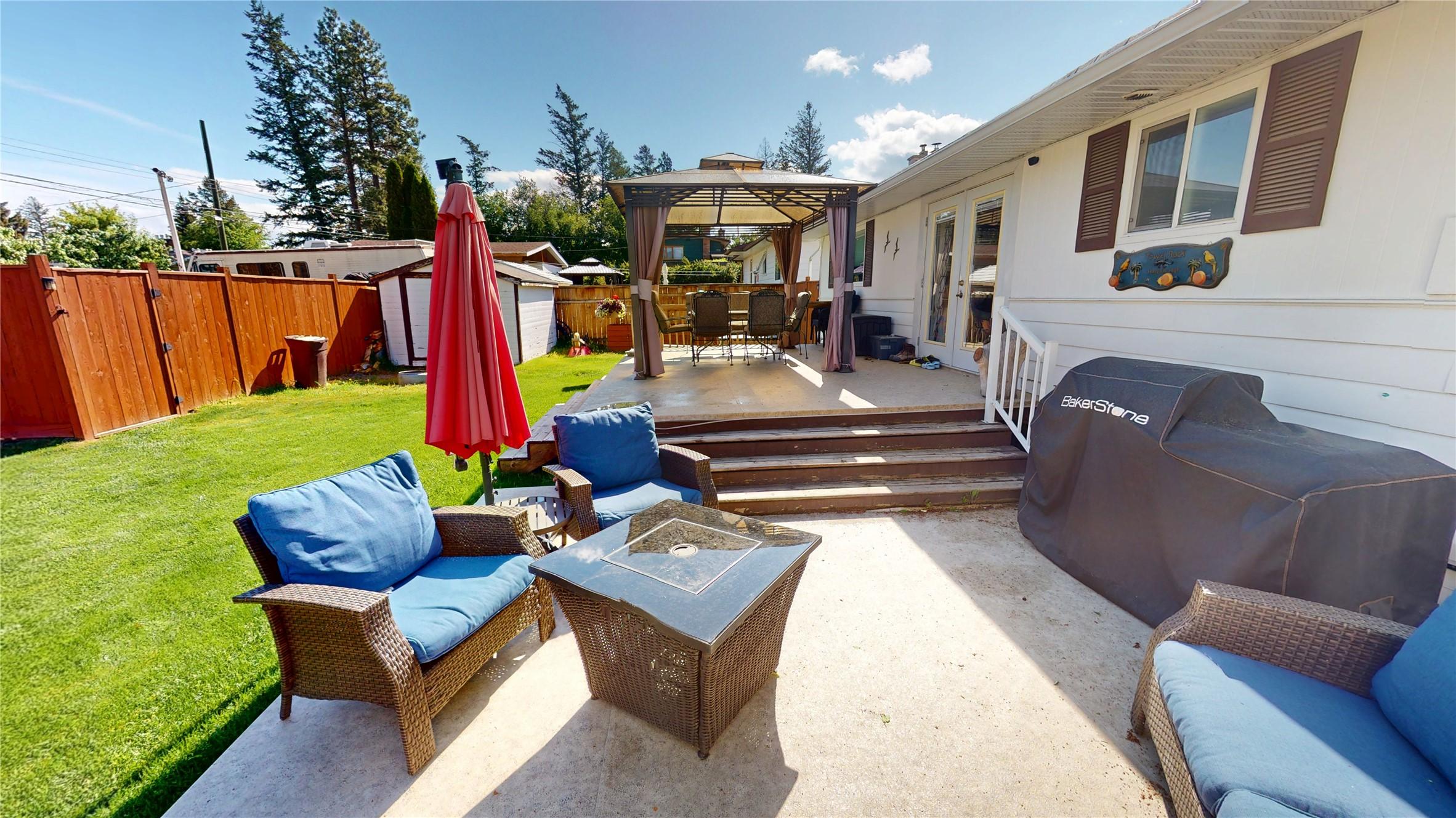 904 9Th Street, Cranbrook, BC - Outdoor With Deck Patio Veranda With Exterior