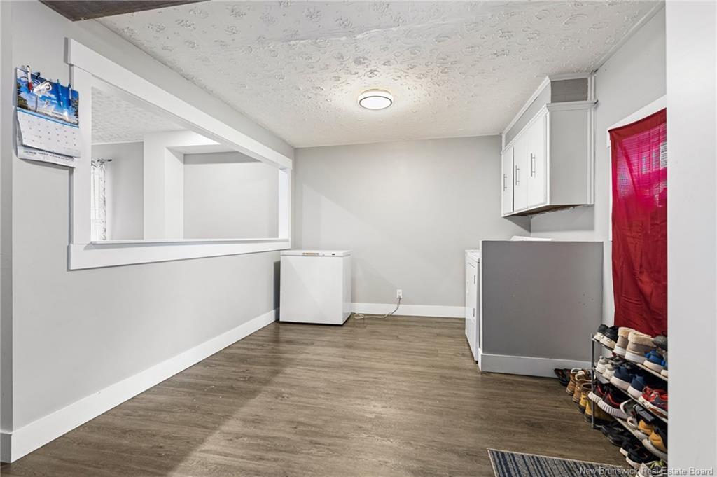 58-60 Spurr St, Moncton, NB - Indoor Photo Showing Other Room