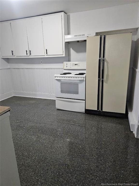 34-36 Jean St, Saint John, NB - Indoor Photo Showing Kitchen