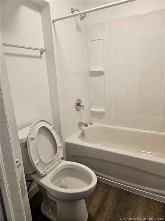34-36 Jean St, Saint John, NB - Indoor Photo Showing Bathroom