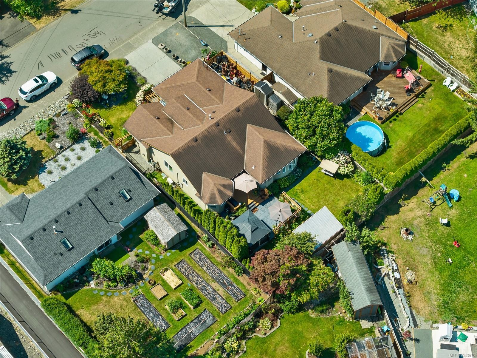 242 Dahl Rd, Campbell River, BC