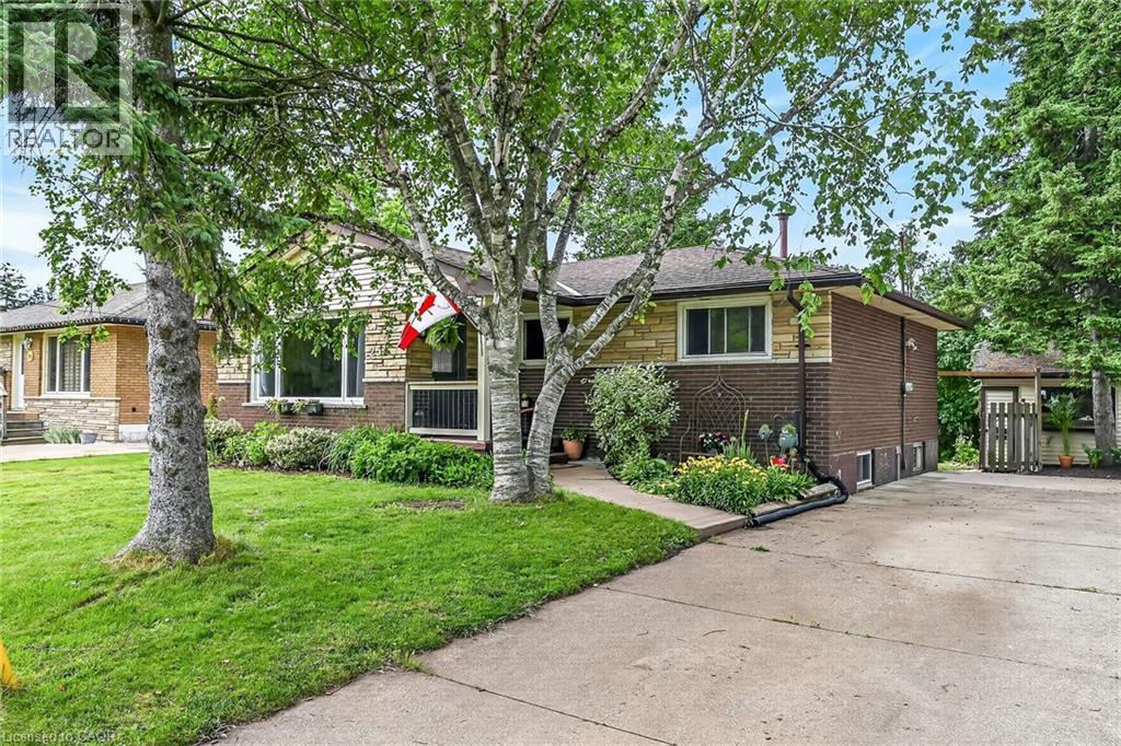 251 Mackenzie Crescent, Caledonia, ON - Outdoor