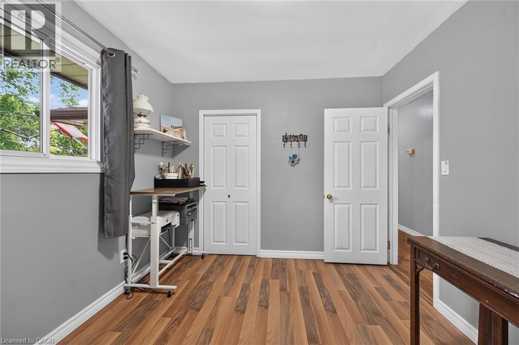251 Mackenzie Crescent, Caledonia, ON - Indoor