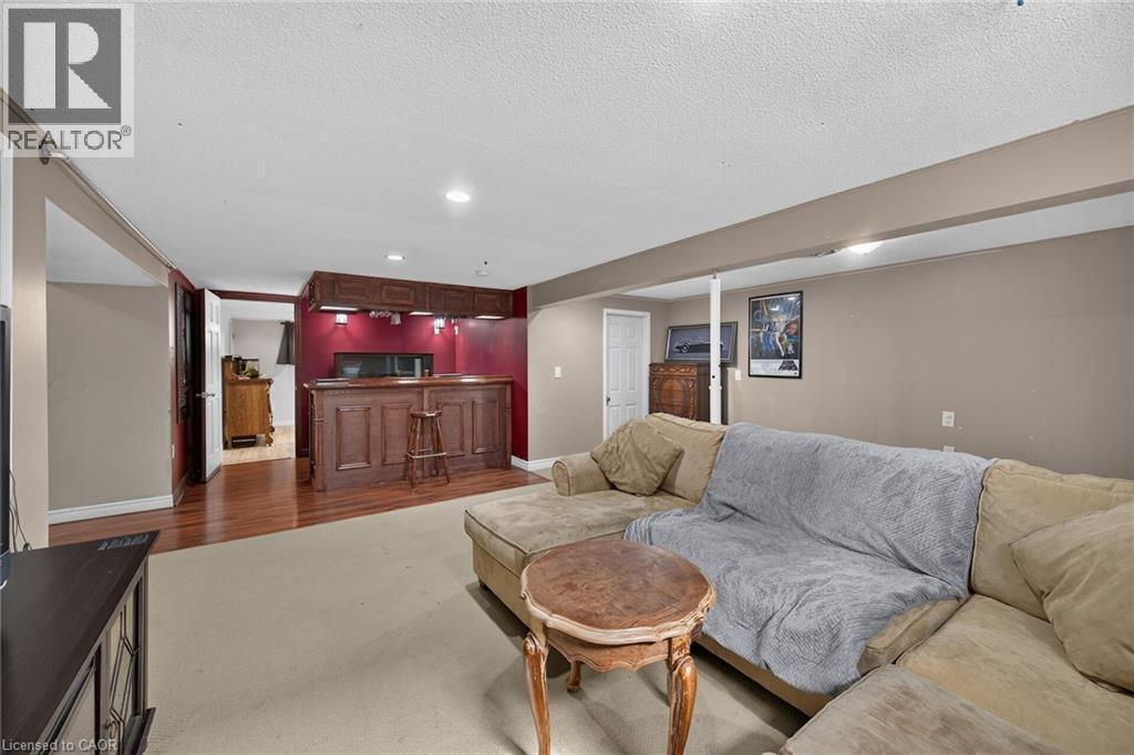 251 Mackenzie Crescent, Caledonia, ON - Indoor