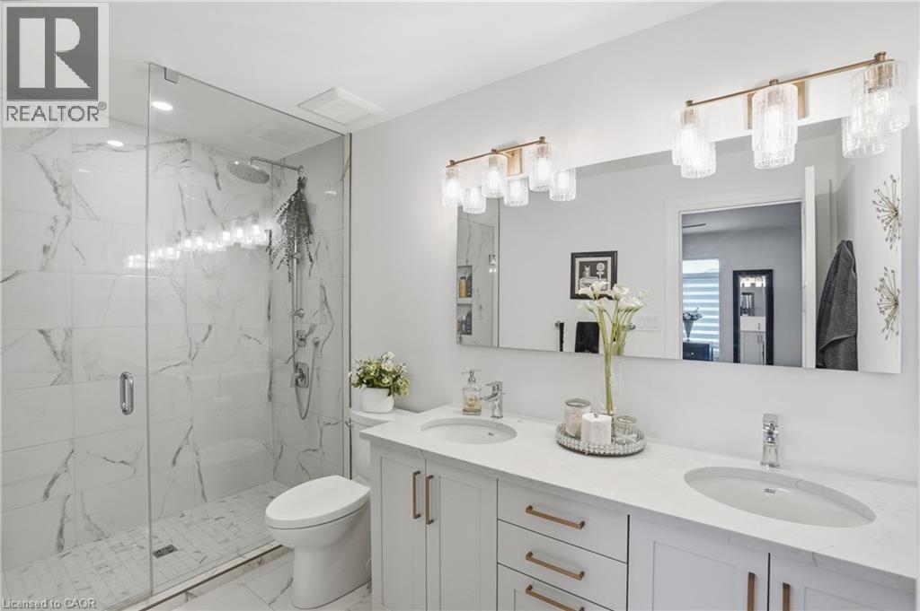 24 Willow Bank Common, St. Catharines, ON - Indoor Photo Showing Bathroom