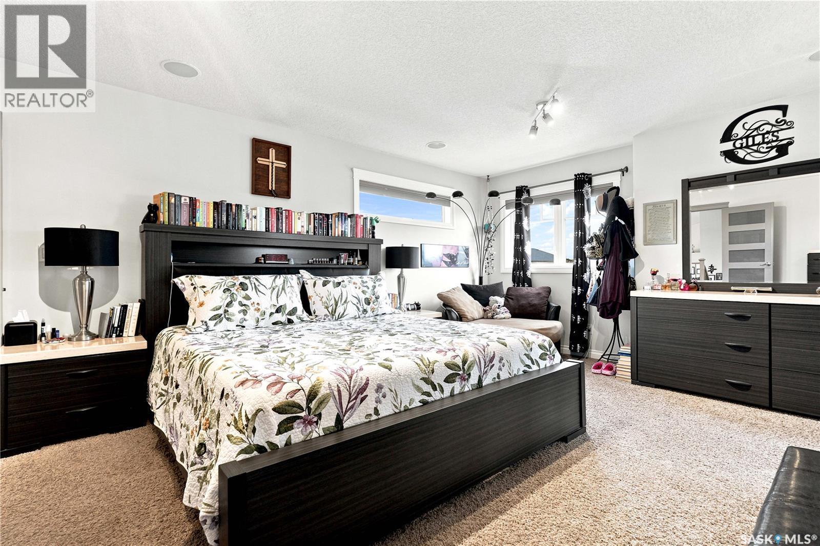 335 Dawson Crescent, Saskatoon, SK - Indoor Photo Showing Bedroom