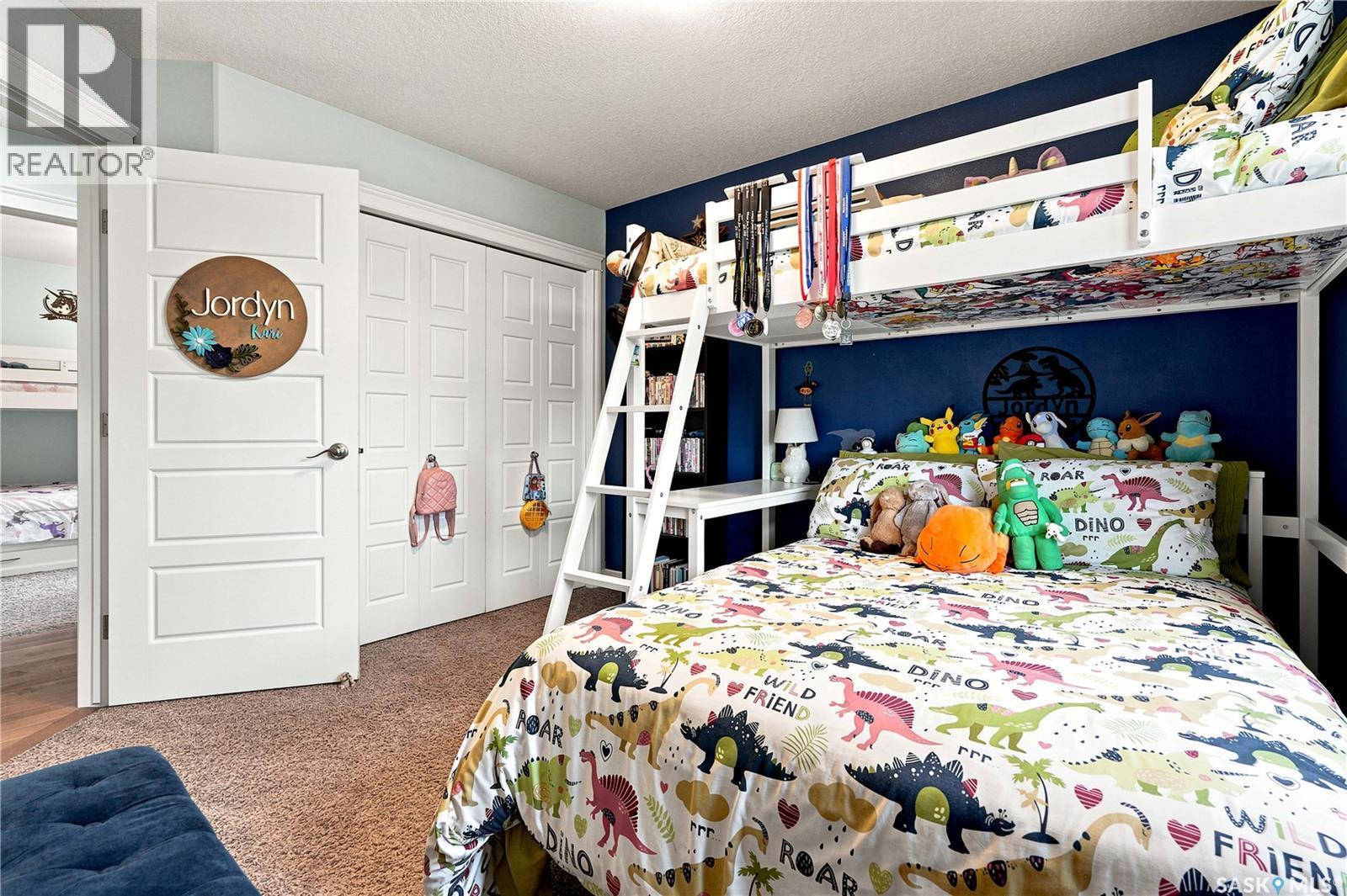 335 Dawson Crescent, Saskatoon, SK - Indoor Photo Showing Bedroom