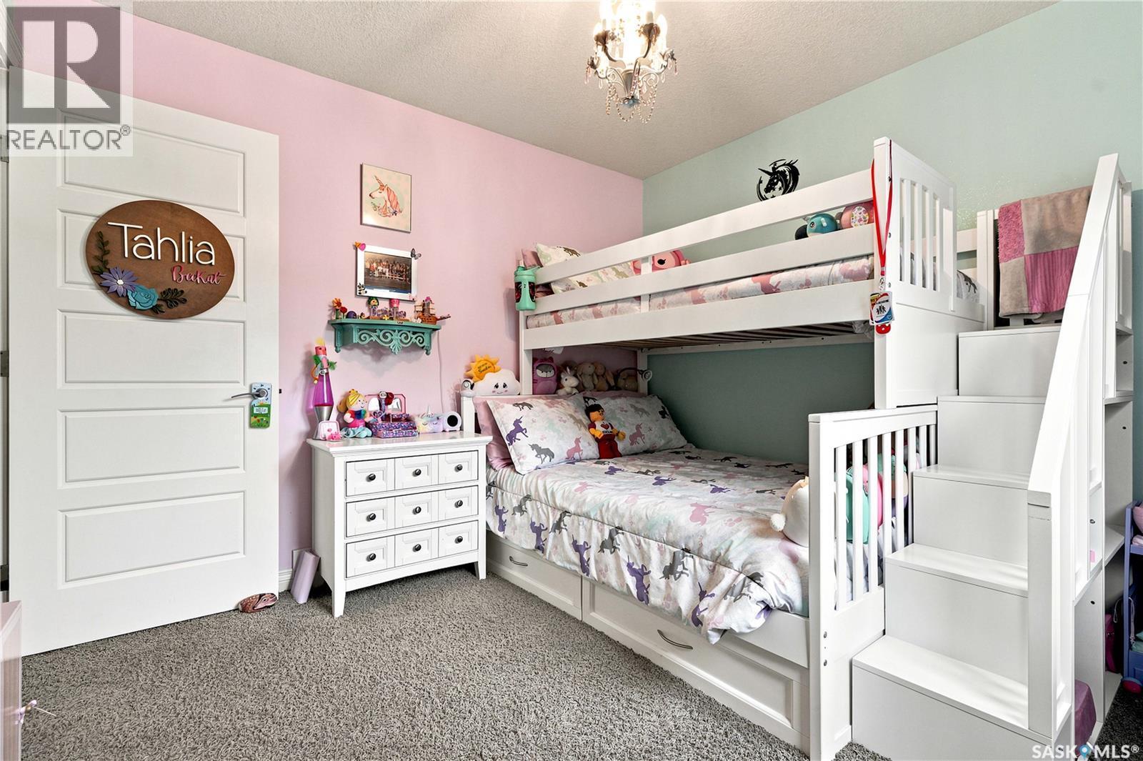 335 Dawson Crescent, Saskatoon, SK - Indoor Photo Showing Bedroom