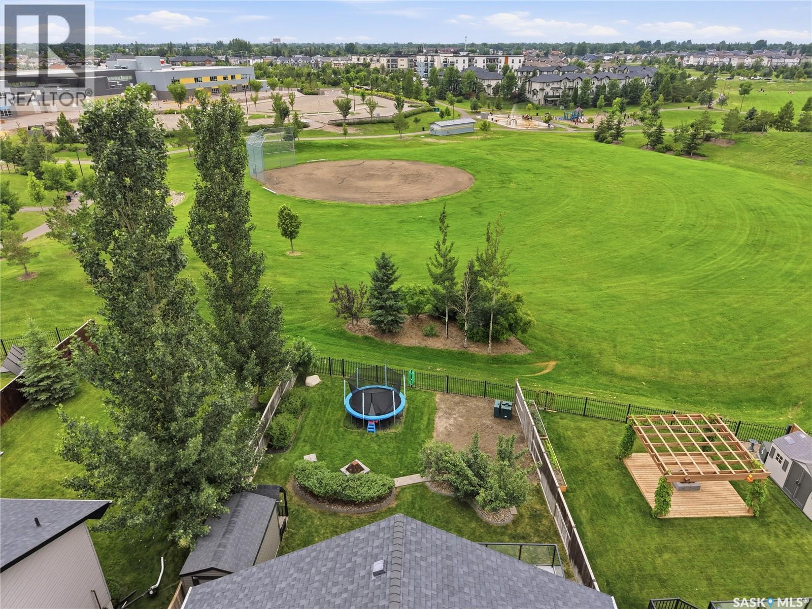335 Dawson Crescent, Saskatoon, SK - Outdoor With View