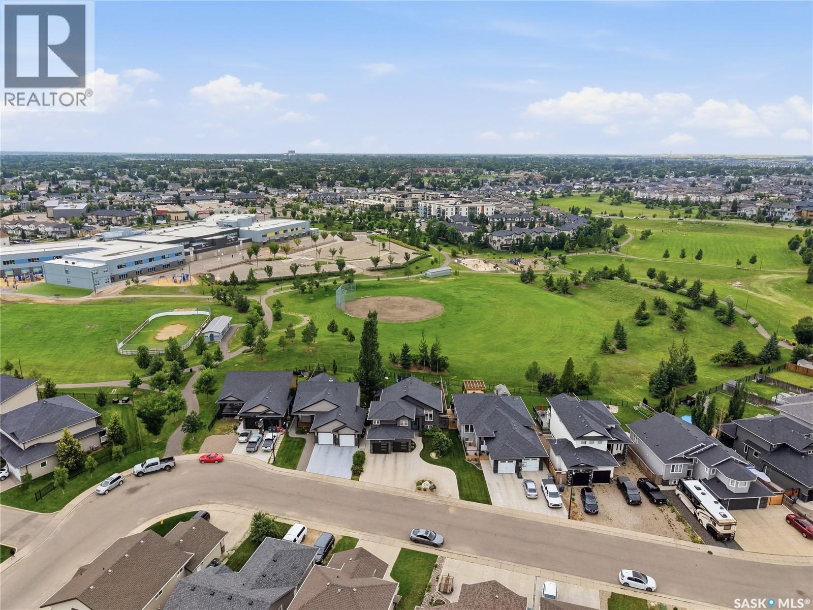 335 Dawson Crescent, Saskatoon, SK - Outdoor With View