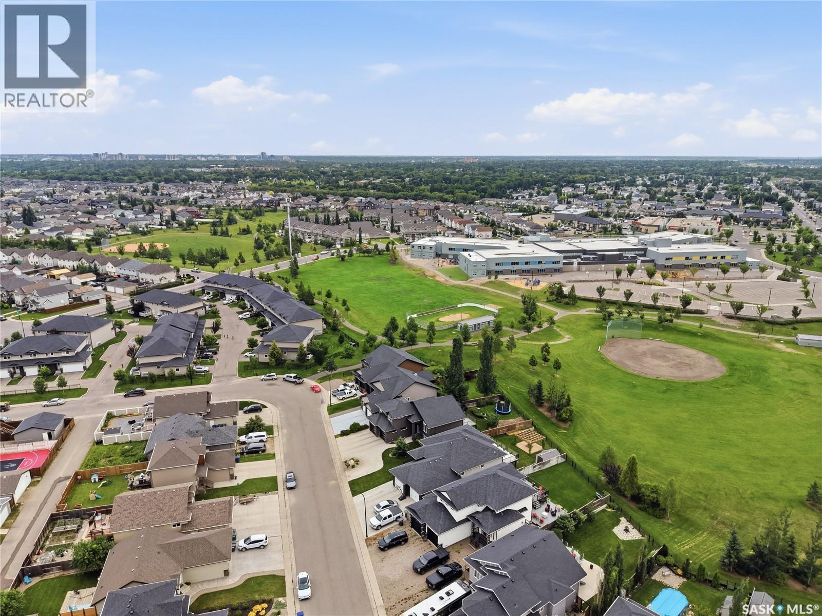 335 Dawson Crescent, Saskatoon, SK - Outdoor With View