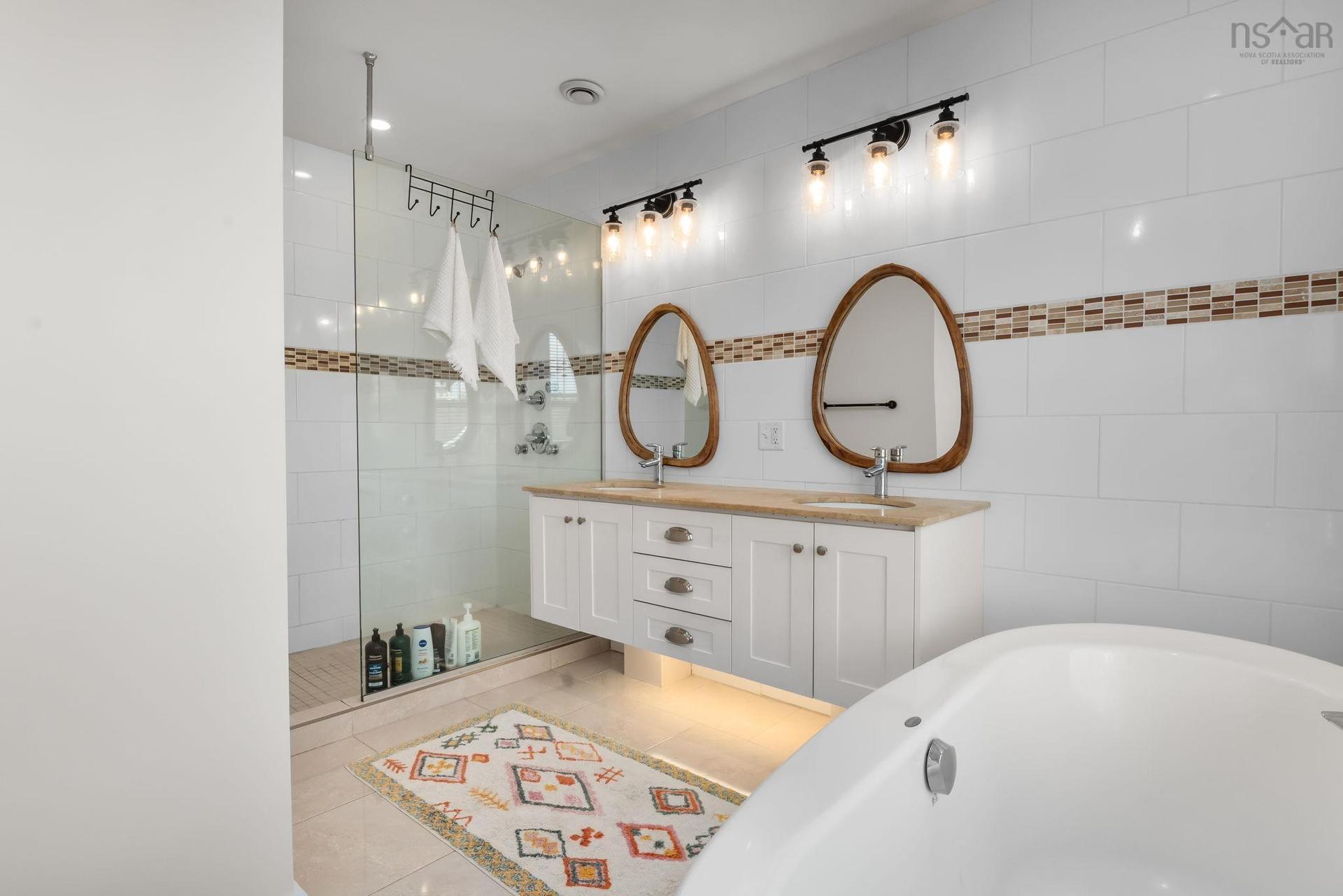 51 Capstone Crescent, Bedford, NS - Indoor Photo Showing Bathroom
