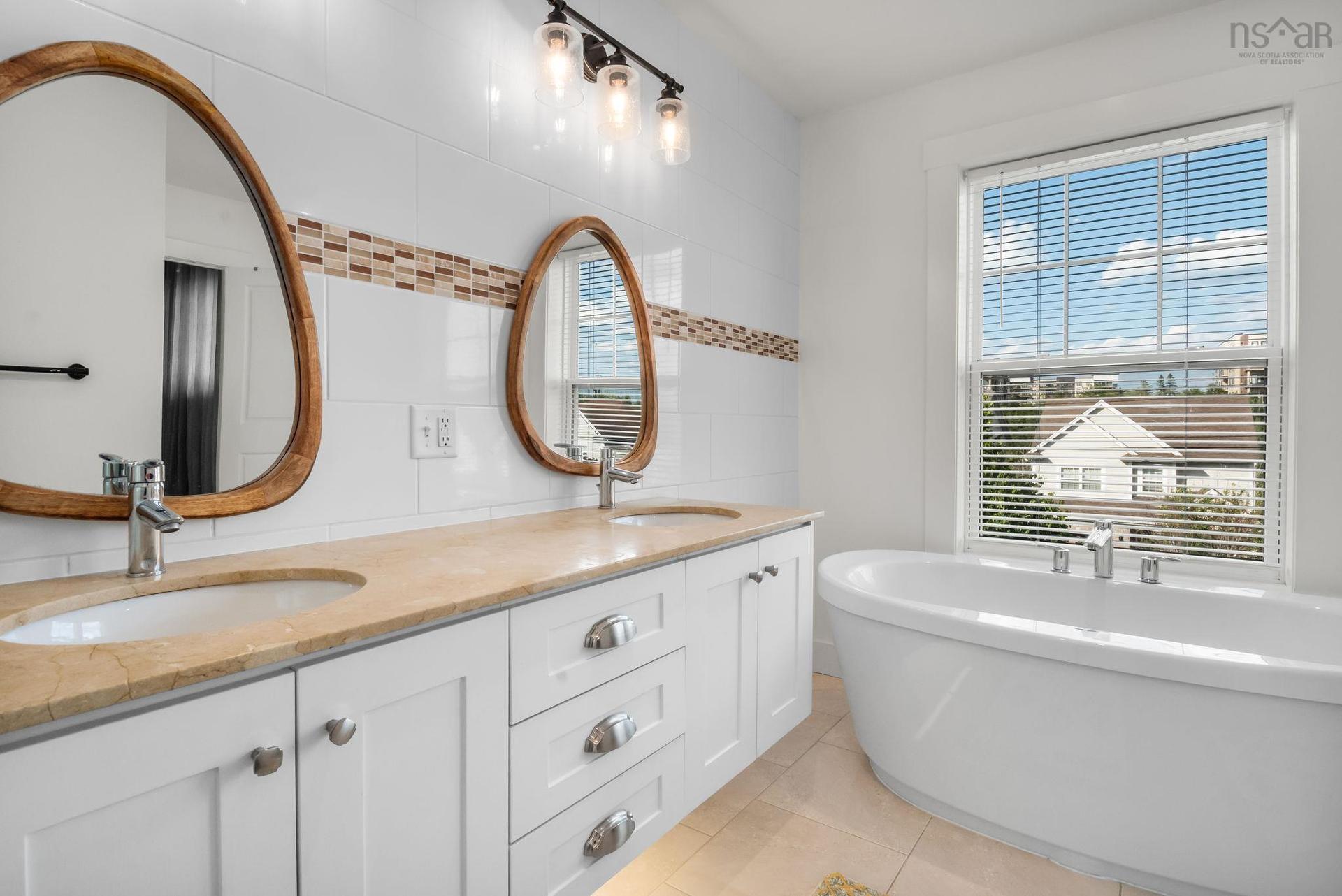 51 Capstone Crescent, Bedford, NS - Indoor Photo Showing Bathroom