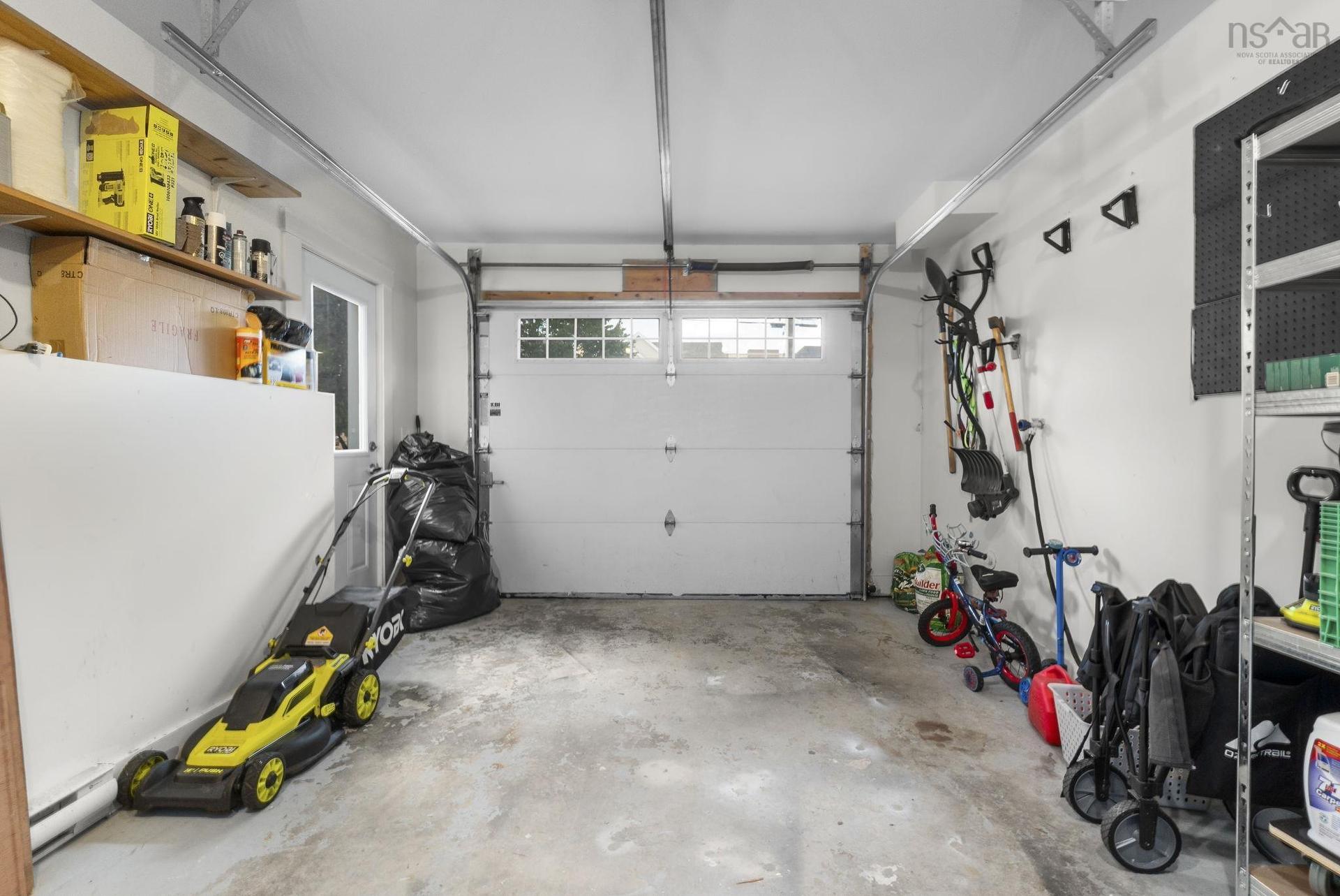 51 Capstone Crescent, Bedford, NS - Indoor Photo Showing Garage