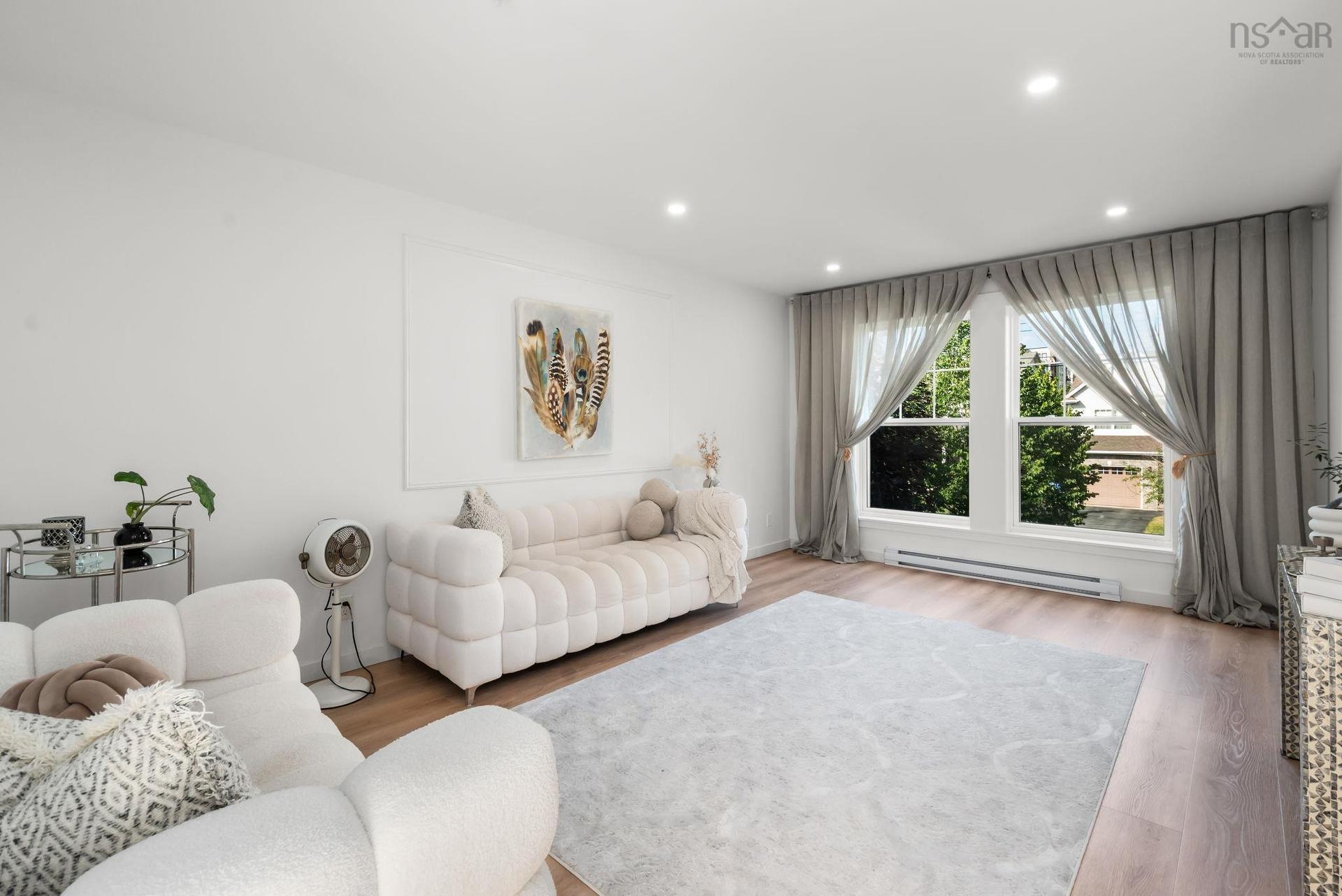 51 Capstone Crescent, Bedford, NS - Indoor Photo Showing Living Room