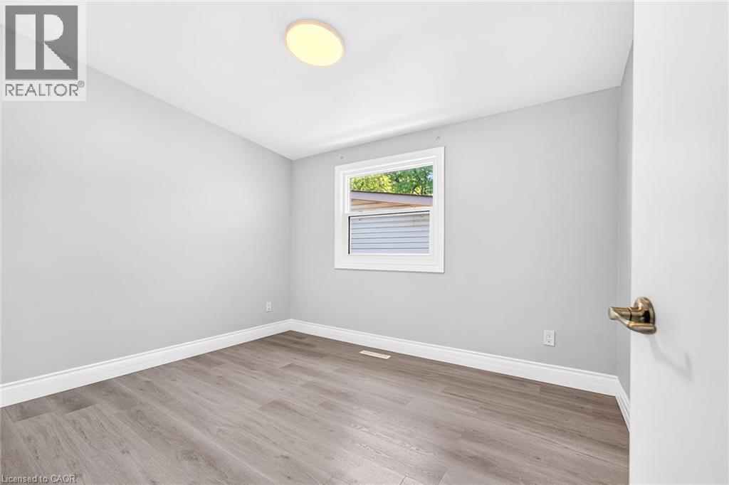 96 Fielding Crescent, Hamilton, ON - Indoor Photo Showing Other Room
