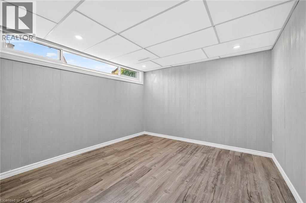 96 Fielding Crescent, Hamilton, ON - Indoor Photo Showing Other Room
