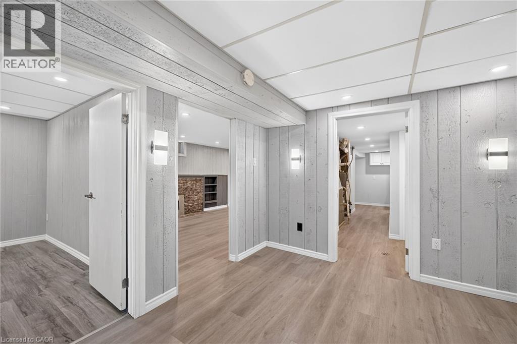 96 Fielding Crescent, Hamilton, ON - Indoor Photo Showing Other Room