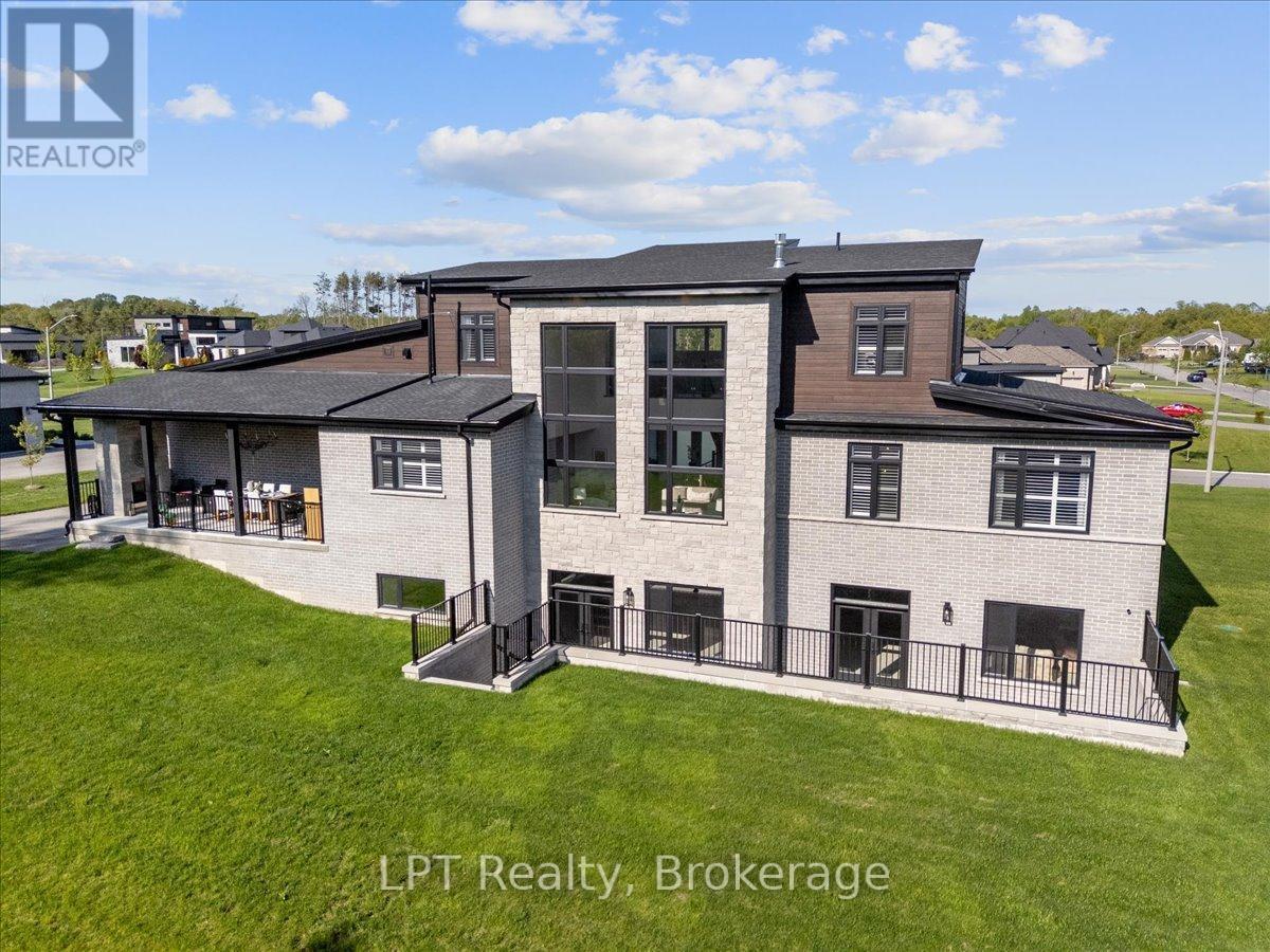 67 Charles Tilley Crescent, Clarington, ON - Outdoor