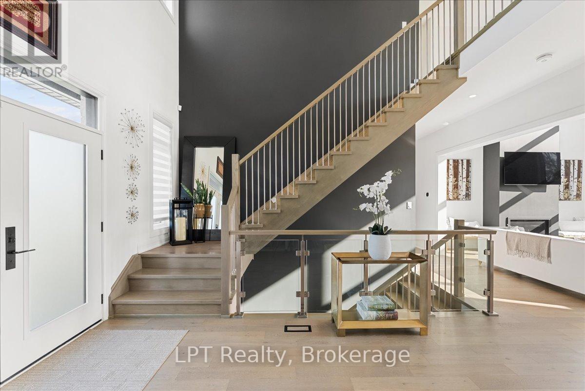 Custom staircase no risers - 67 Charles Tilley Crescent, Clarington, ON - Indoor Photo Showing Other Room