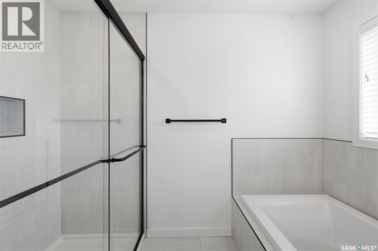 104 Forsey Avenue, Saskatoon, SK - Indoor Photo Showing Bathroom