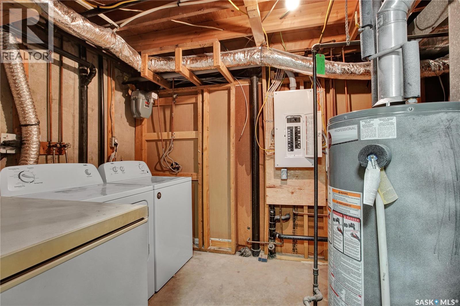 2945 Preston Avenue S, Saskatoon, SK - Indoor