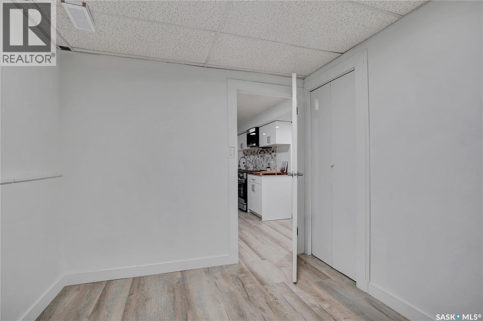 2945 Preston Avenue S, Saskatoon, SK - Indoor