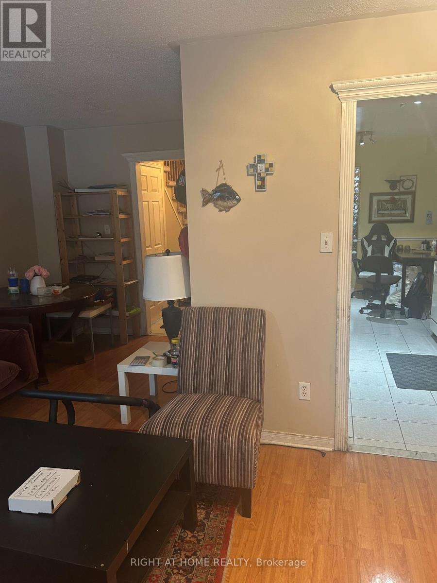 5550 Cosmic Crescent, Mississauga, ON - Indoor