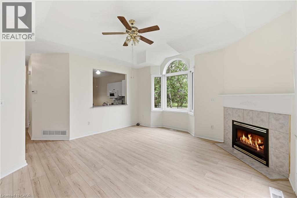 98 Sunibel Drive E, Glanbrook, ON - Indoor Photo Showing Living Room With Fireplace