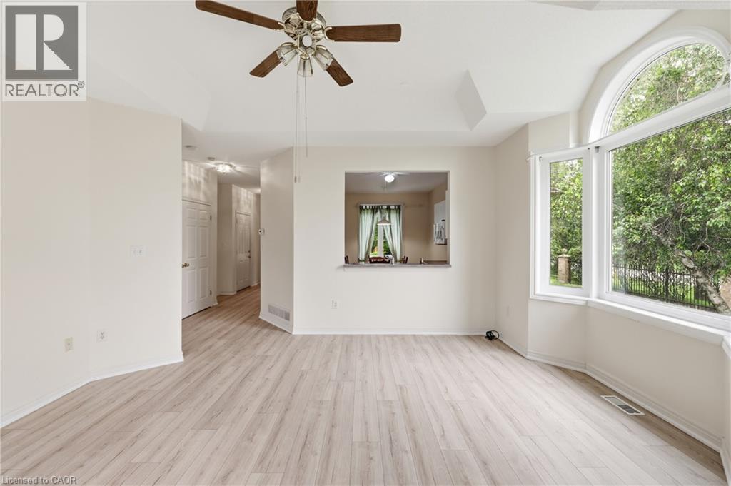 98 Sunibel Drive E, Glanbrook, ON - Indoor