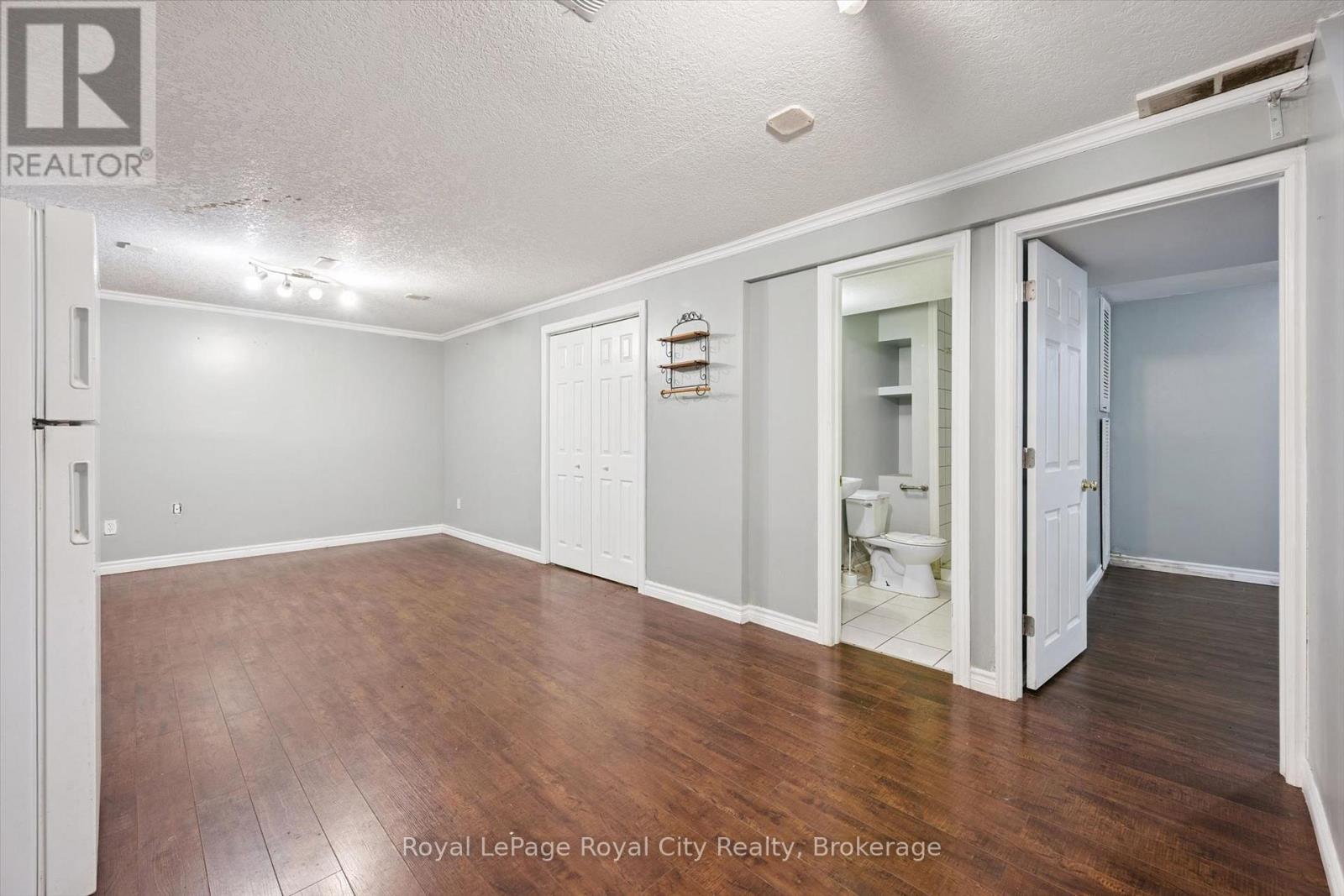 628 Willow Road, Guelph (Willow West/Sugarbush/West Acres), ON - Indoor Photo Showing Other Room