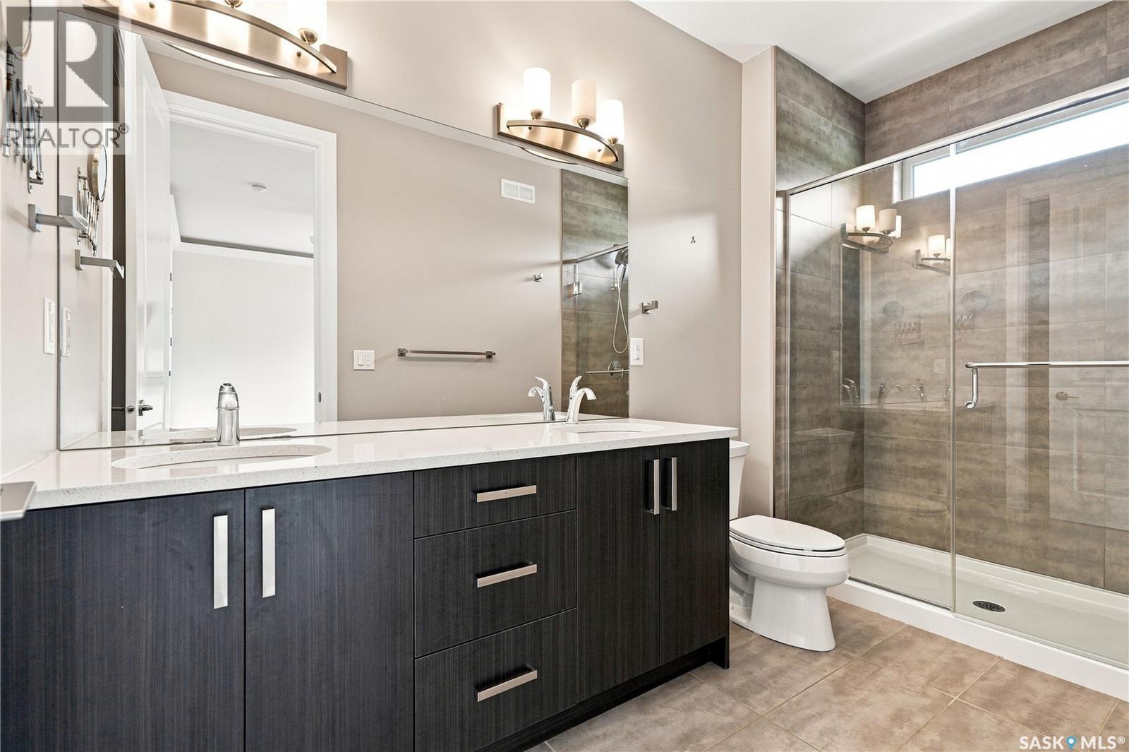 1623 Broadway Avenue, Saskatoon, SK - Indoor Photo Showing Bathroom