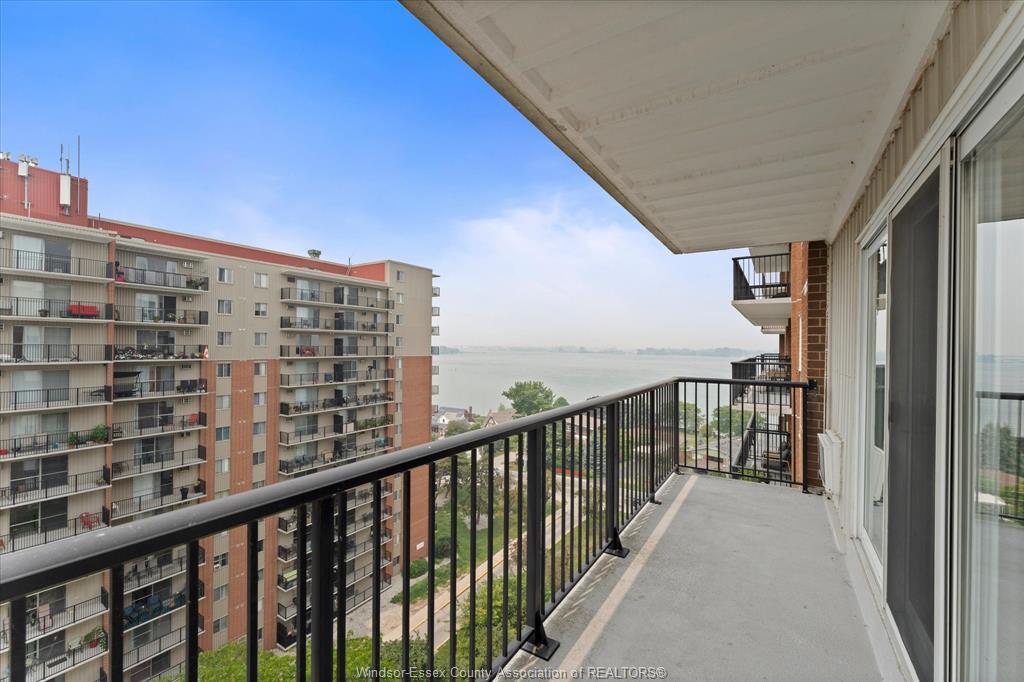 1110-8591 Riverside Drive East, Windsor, ON - Outdoor With Balcony With Exterior